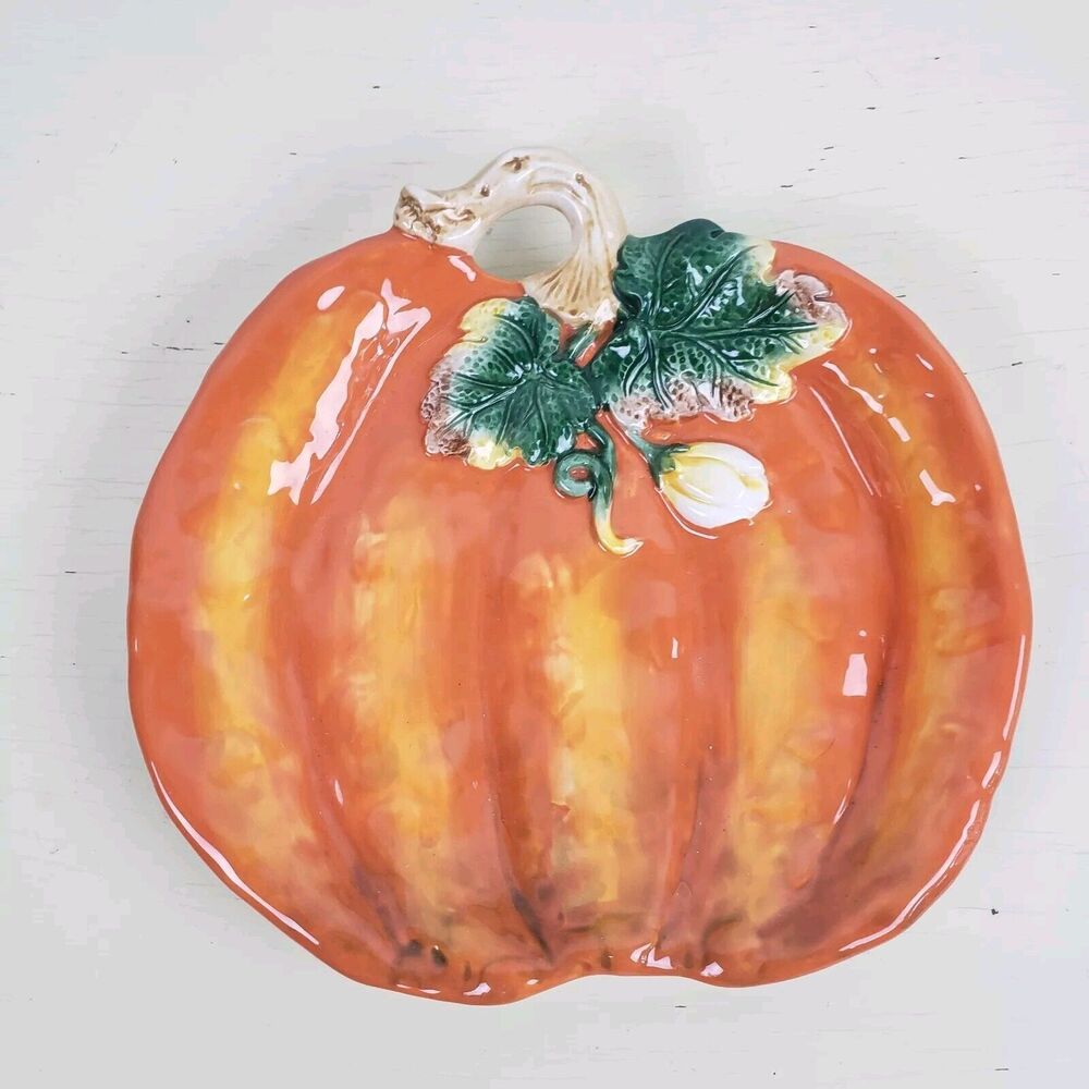 Family Gatherings Pumpkin Harvest Serving Plate  8.25" Plate Handpaint